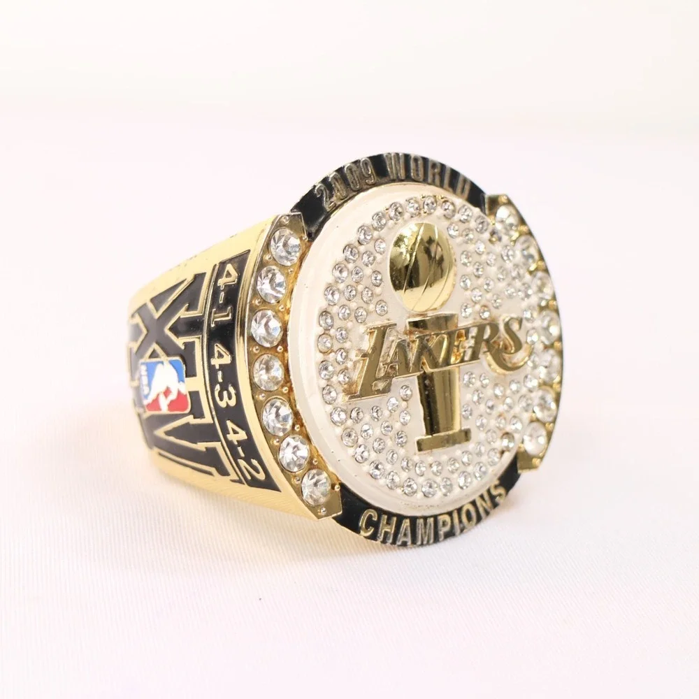 2009 Los Angeles Lakers NBA World Championship Rare Season Paperweight Ring